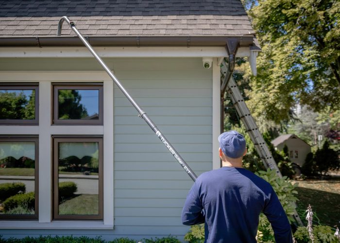 gutter-cleaning-service Gutter Cleaning